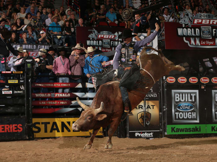 Watch: Professional Bull Rider Bonner Bolton brings the rodeo to ...