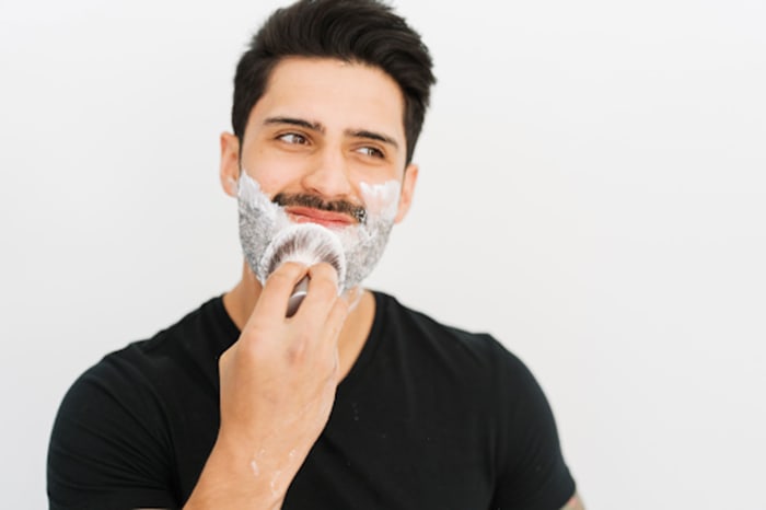 The Best Razors For Sensitive Skin For Men Men S Journal