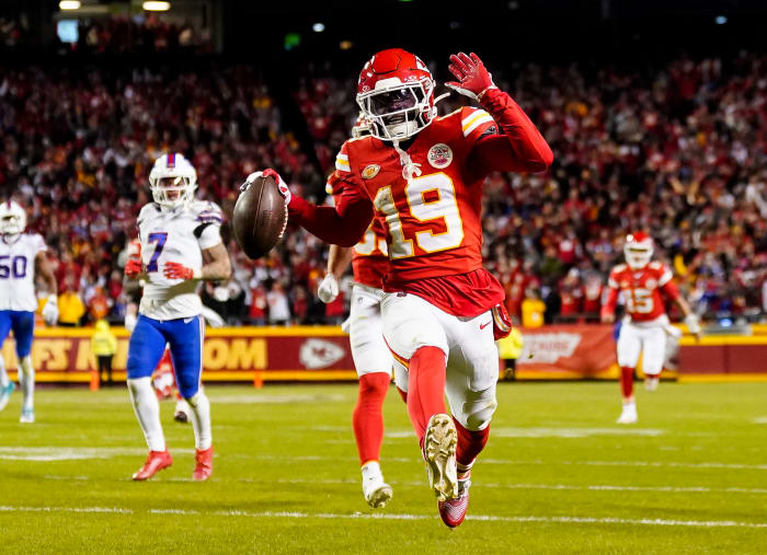 'A Bit Embarrassing!' Patrick Mahomes, Kansas City Chiefs Criticize ...