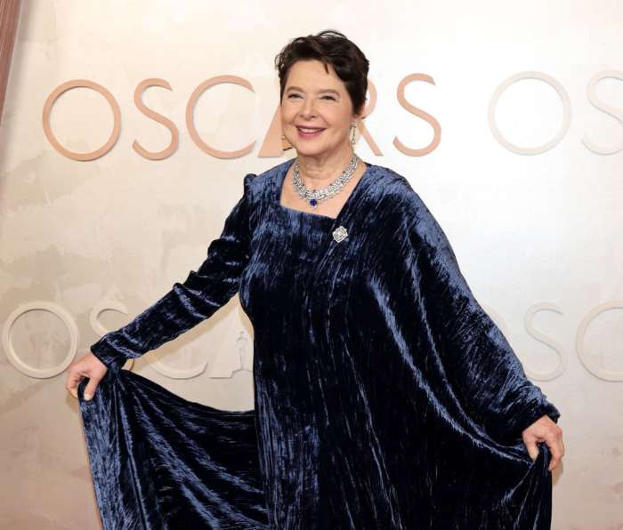 Isabella Rossellini's Oscars Dress Had a Secret Message - Men's Journal