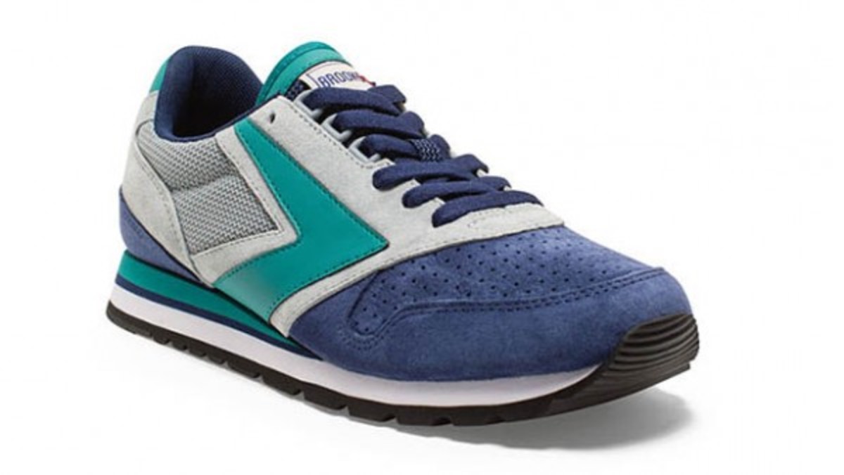 Brooks chariot womens online