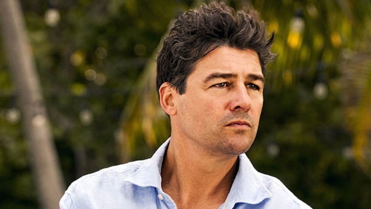 Kyle Chandler Nude