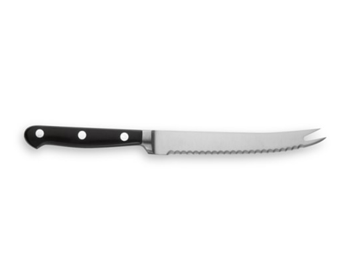 5 Essential Kitchen Knives You Need Right Now