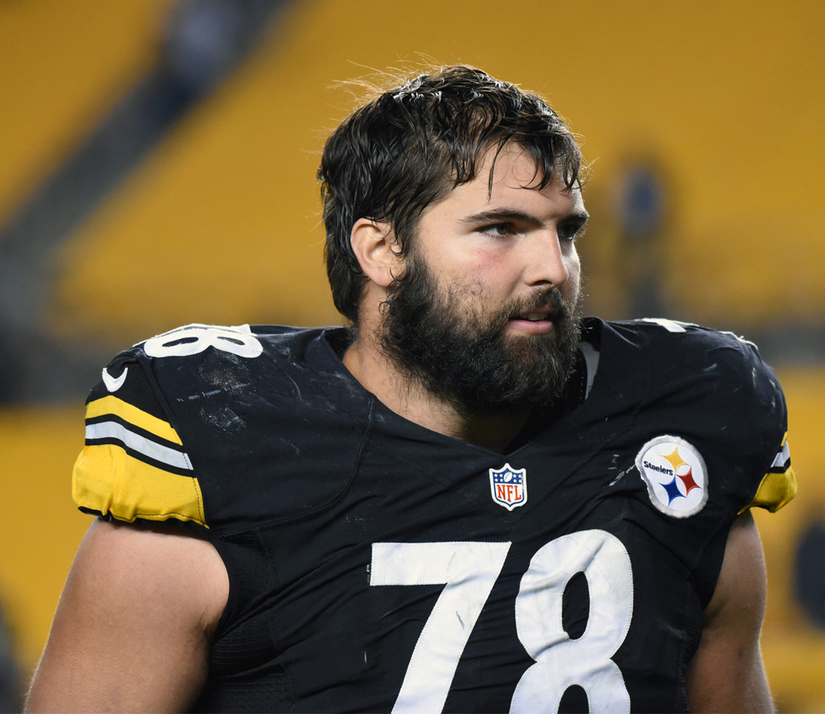 Alejandro Villanueva Recognized Among Top NFL Players From Service