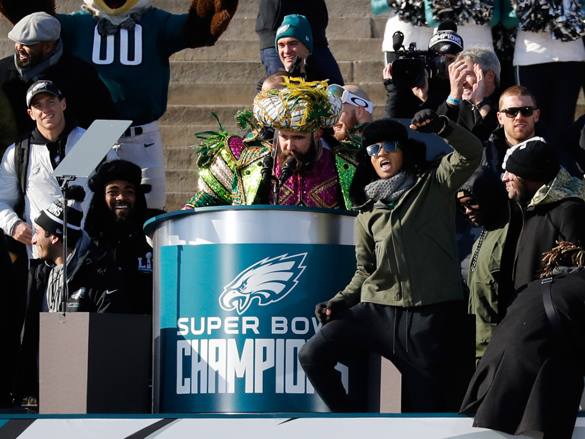 Jason Kelce gives epic, profanity-laced speech at Eagles Super