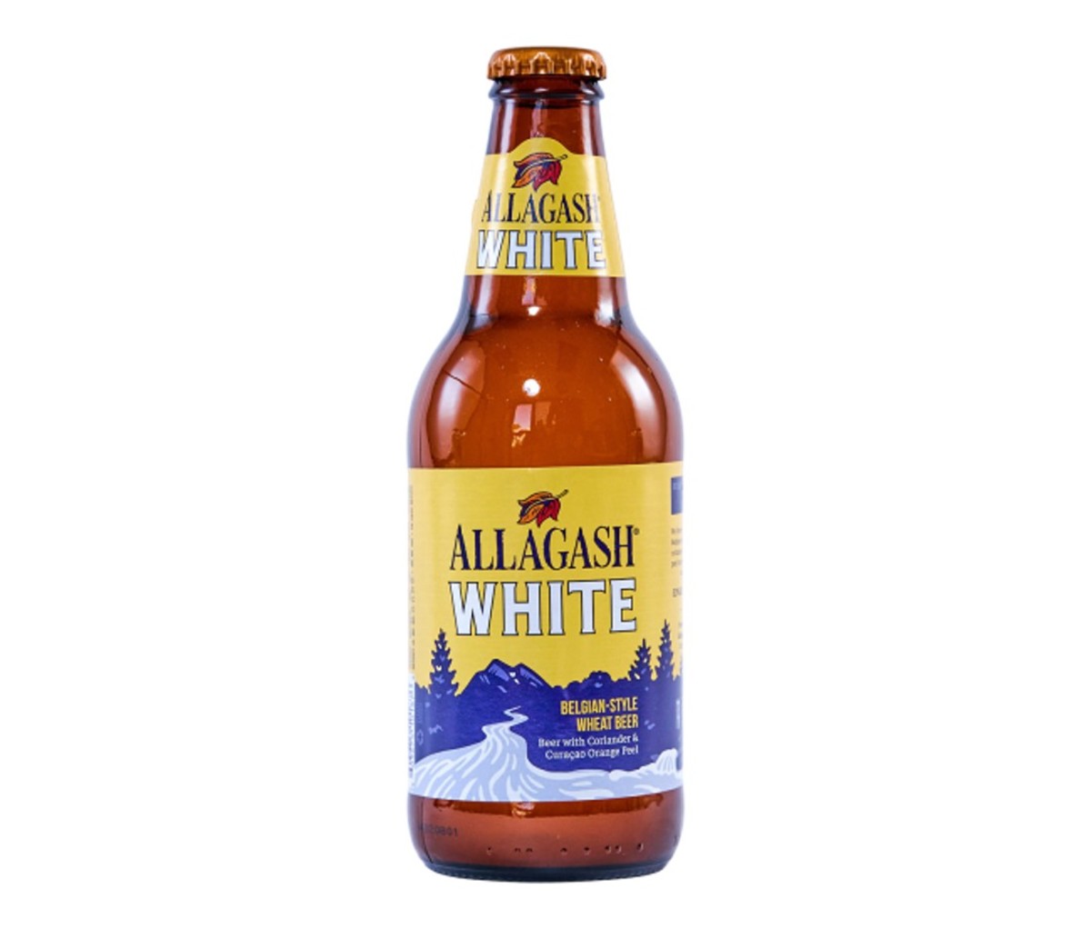 https://www.mensjournal.com/.image/t_share/MTk2MTM2MDMwMzQyMjI3NDYx/10-allagash-white.jpg