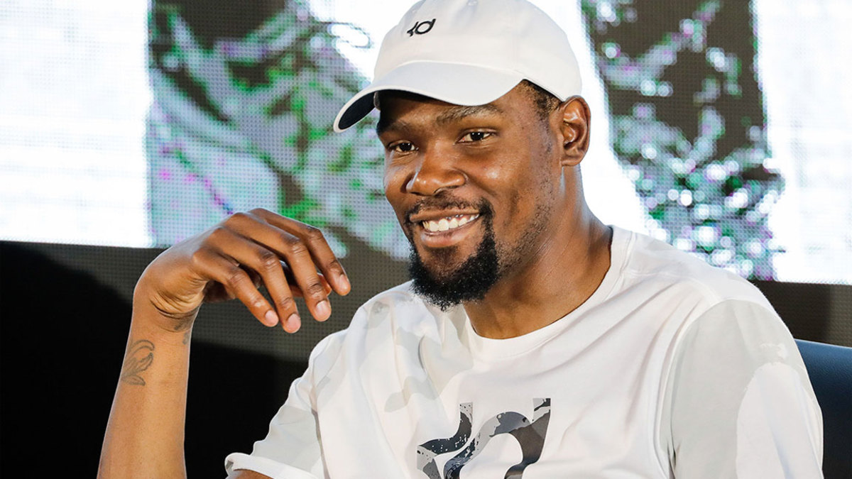 Kevin Durant Talks Training, Working Out in Texas, the NBA and More - Men's  Journal