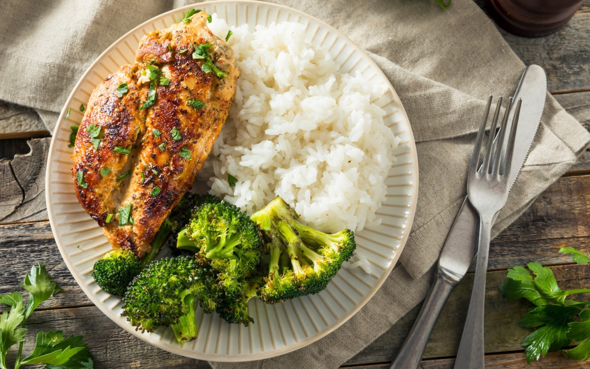 High-energy pre-game meals
