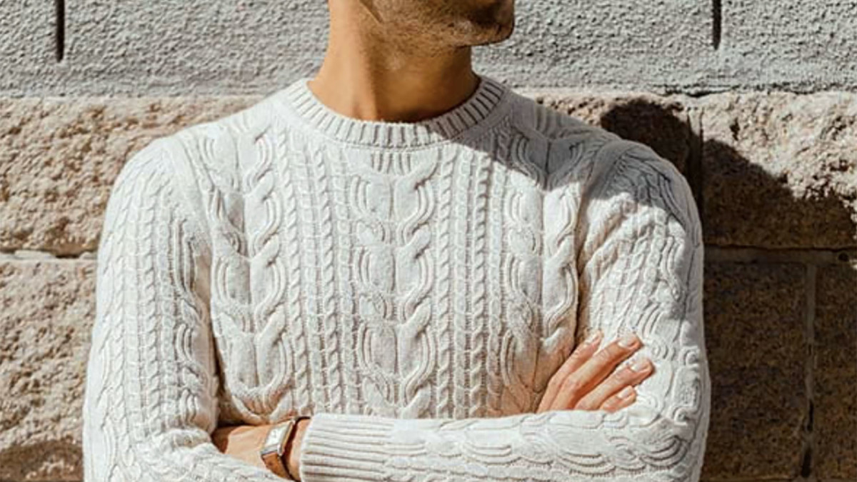 10 Cool Knit Sweaters You Need this Winter Season  Crew neck sweater men,  Men sweater, Sweater winter fashion