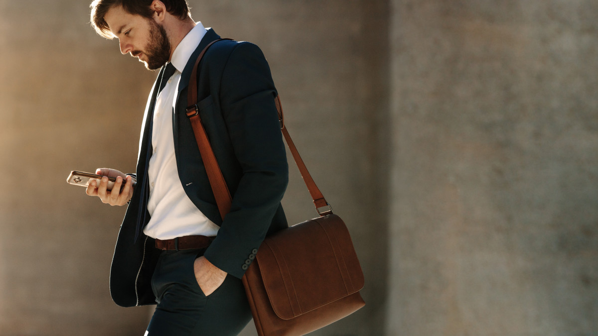 Which are the best types of bags for men? - Quora