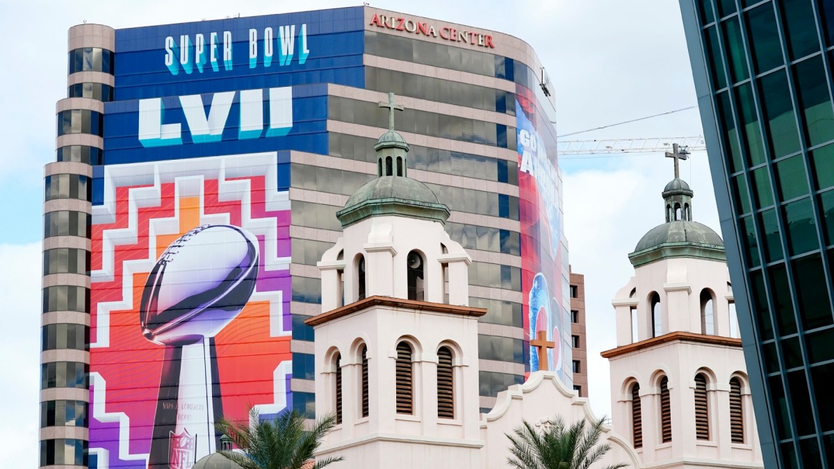 Super Bowl in Arizona: The NFL, Outdoor Adventure and Urban Excitement