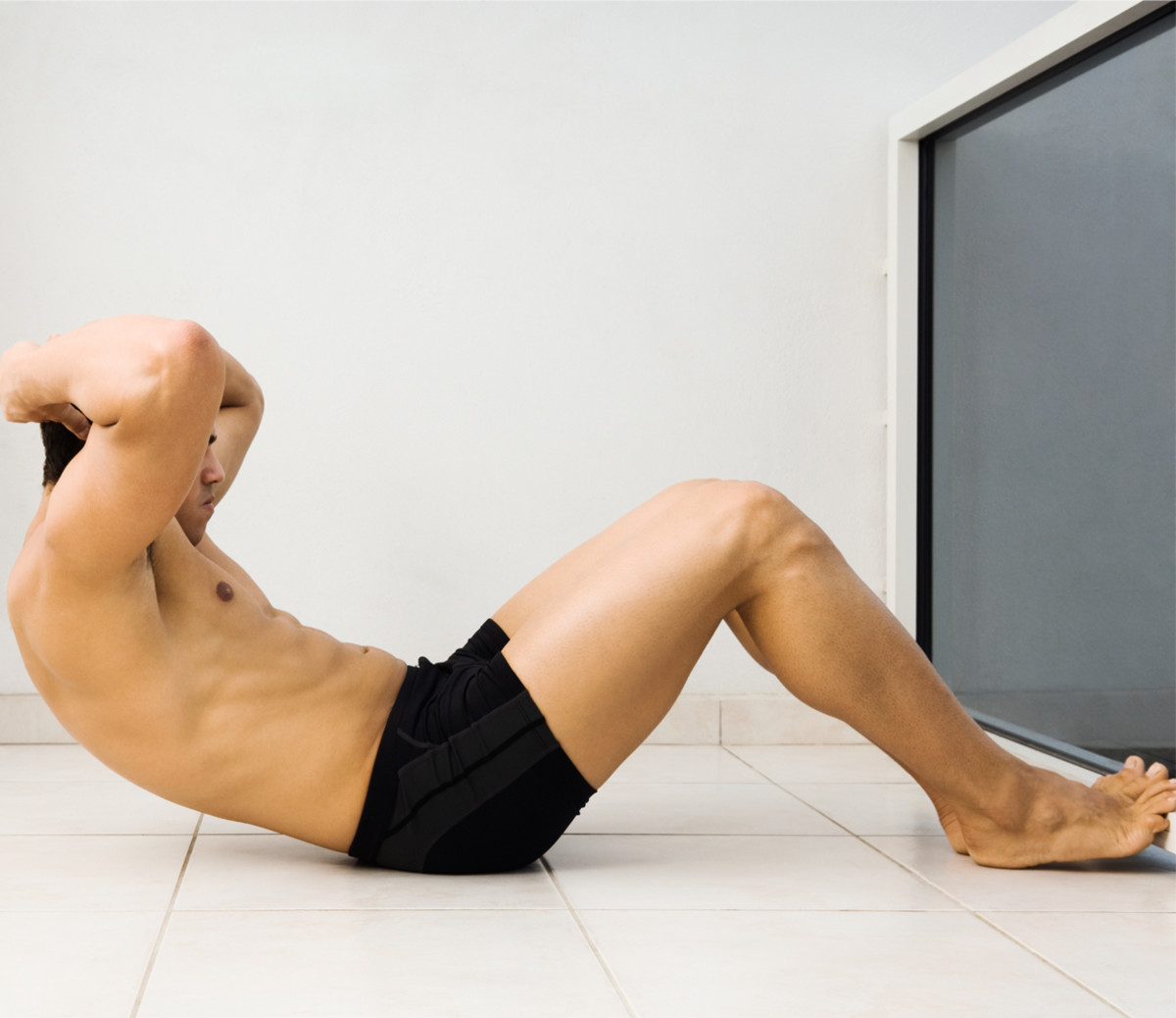 Here's why it's a really bad idea to do 1,000 crunches every day