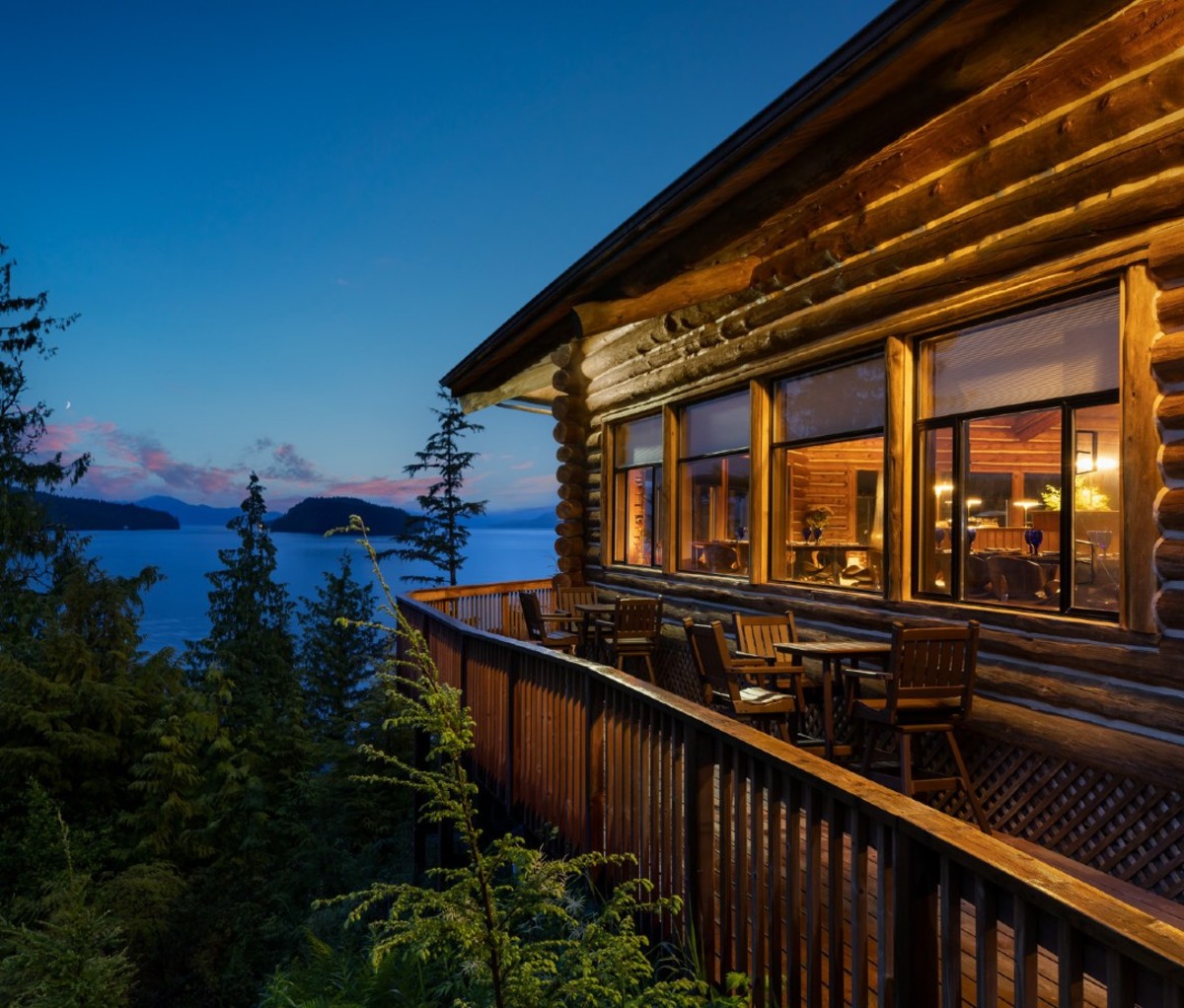 Find Your Next Great Getaway at Salmon Falls Resort in Alaska - Men's  Journal