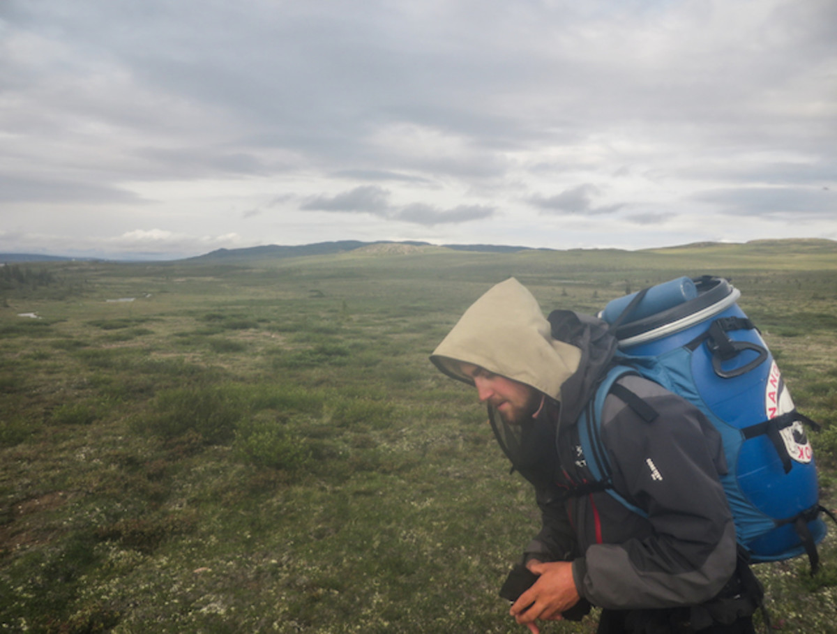 Review: Granite Gear Vapor Flatbed Barrel Harness - Men's Journal