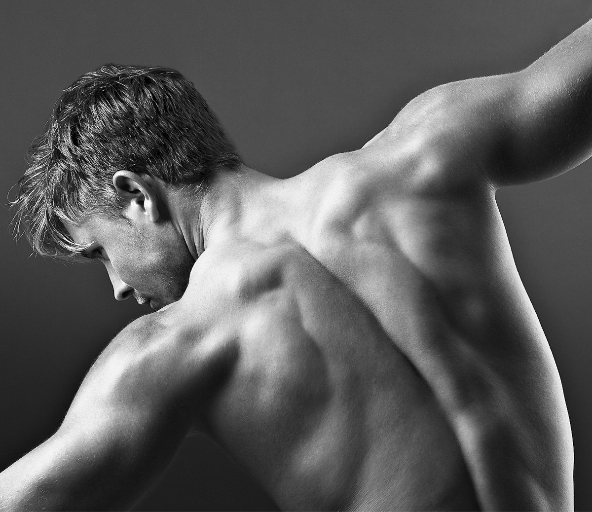 14 Best Trap Workouts - Exercises for Trapezius Back Muscles