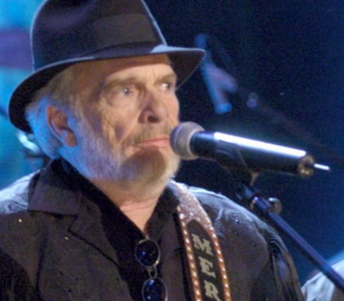 Country Legend Merle Haggard Dies At 79 Mens Journal