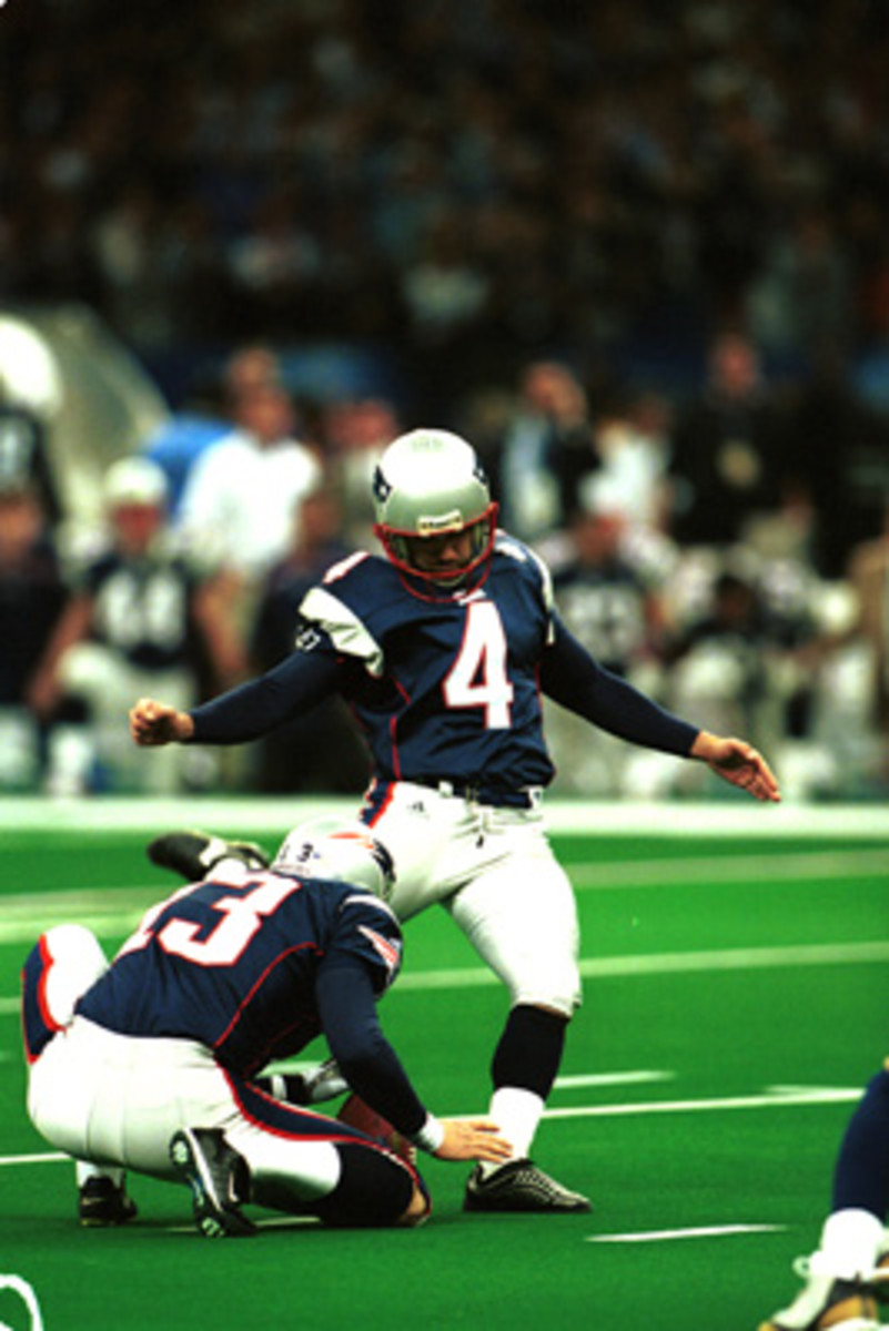 Adam Vinatieri Super Bowl XXXVI Game Winning Kick (2001) 