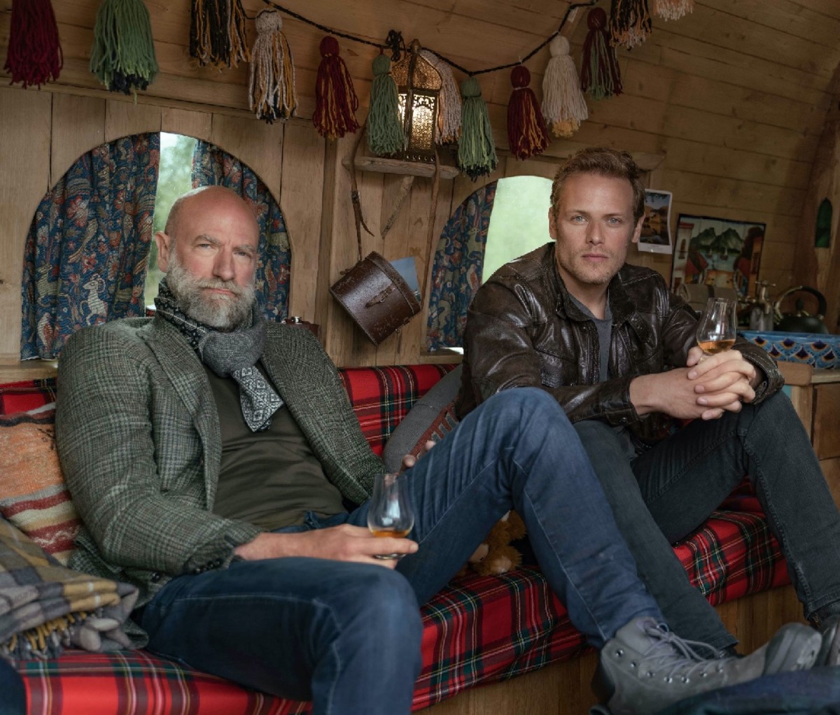 ‘Outlander’ Stars Sam Heughan and Graham McTavish's Scottish Road Trip ...