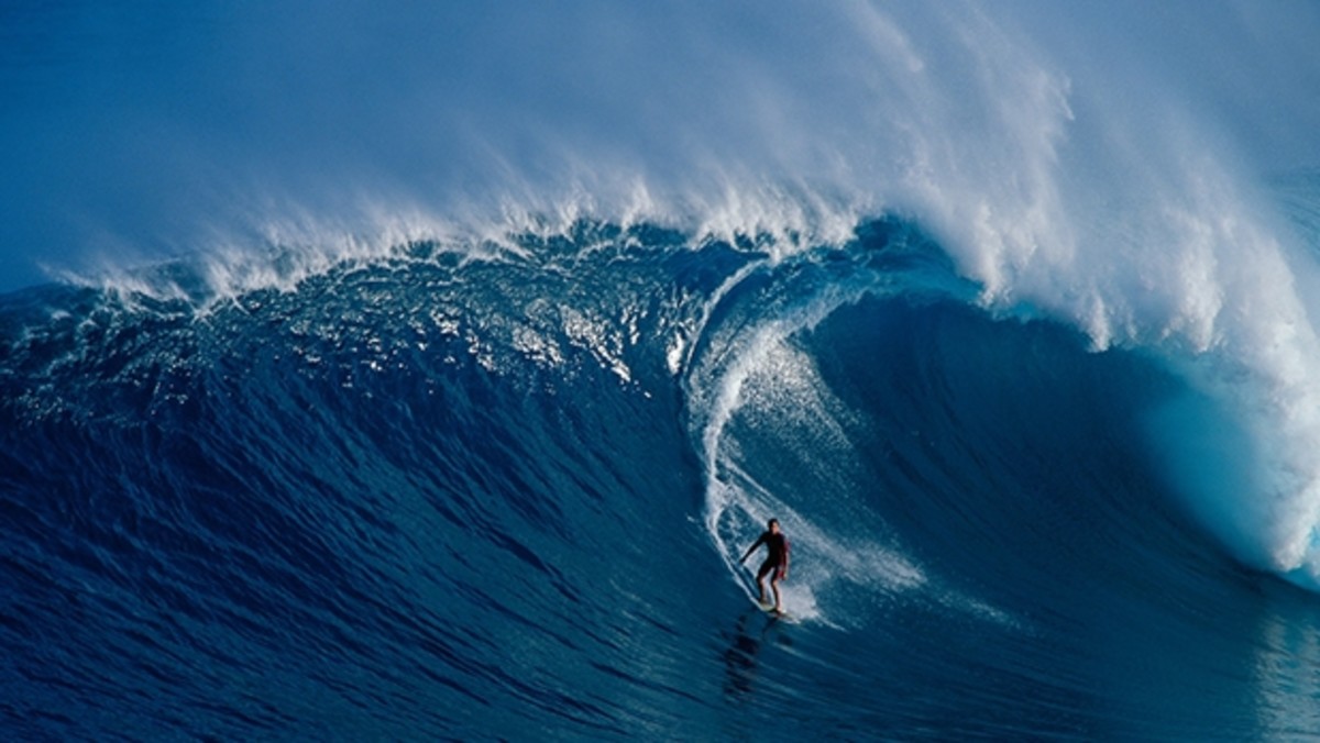 50 best surfing spots around the world