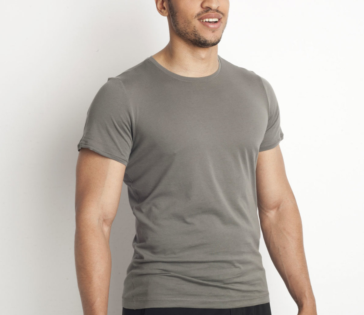10 Best Muscle Fit T-Shirts - Men's Journal