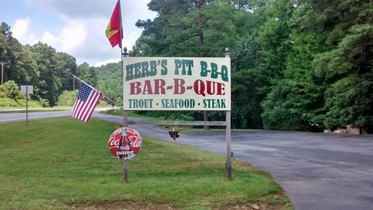 Mj 618_348_herbs pit bar b que murphy nc eight additional barbecue restaurants of note