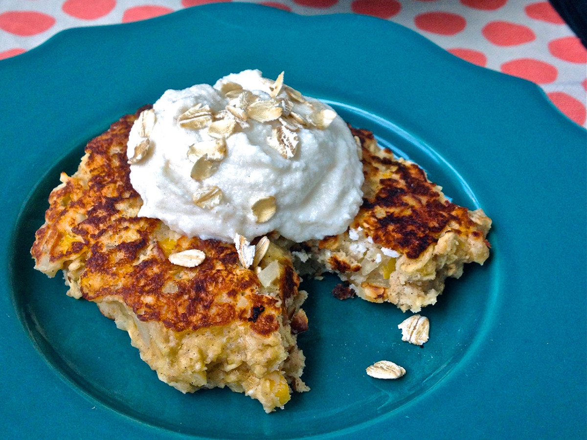 https://www.mensjournal.com/.image/t_share/MTk2MTM2NjM1NjYyNjA3ODc3/oatmeal-griddle-cakes.jpg