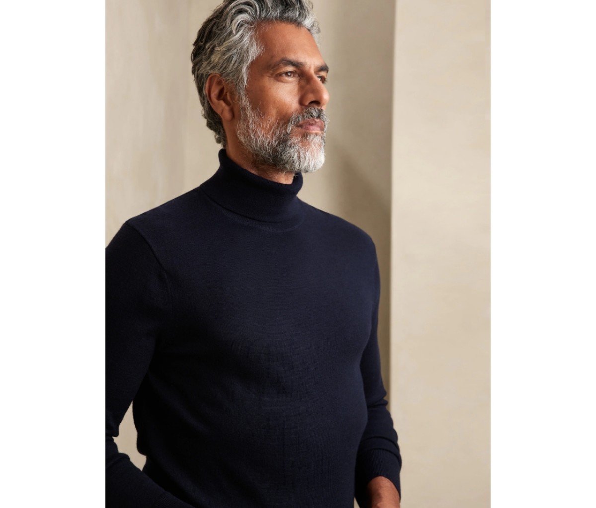 A High Collared Fashion Classic: The Iconic Black Turtleneck