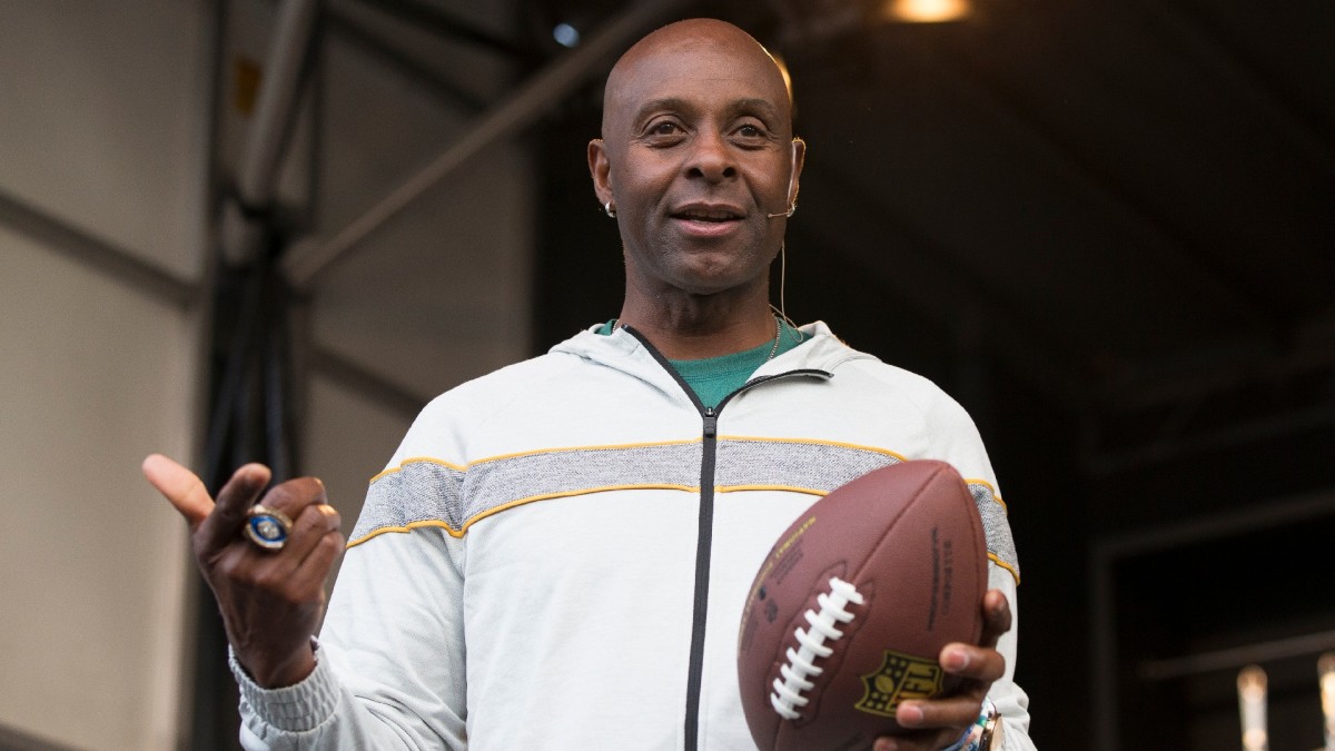 Jerry Rice on His Favorite Record and His Super Bowl Pick | Men's ...