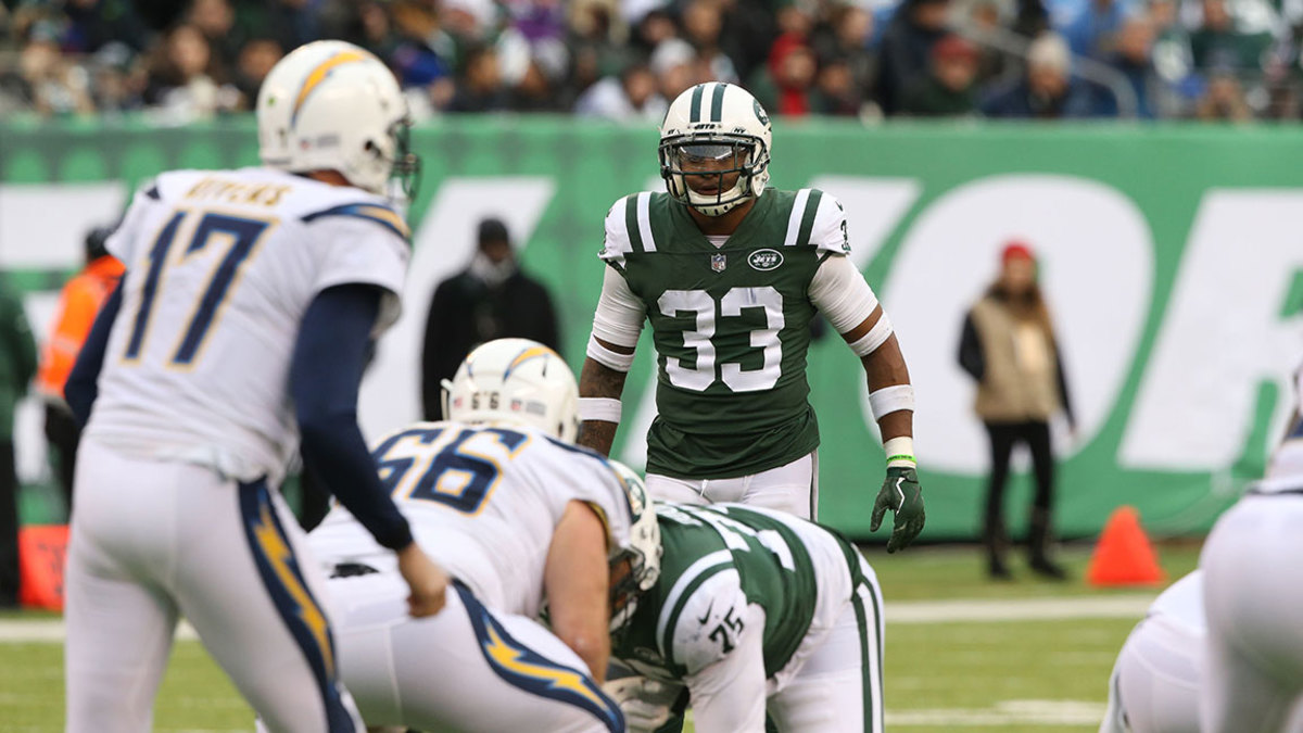 New York Jets safety Jamal Adams (33) in action against the New York Giants  during an NFL footb …