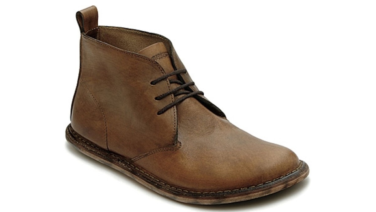 Minimalist chukka sales