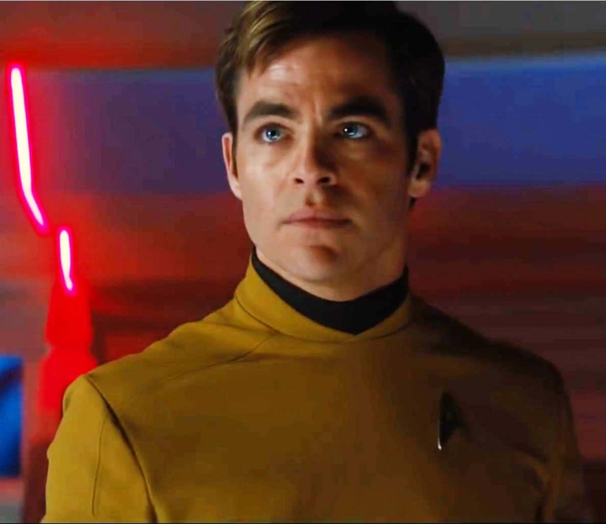 Watch Chris Pine Returns As Captain Kirk In The Star Trek Beyond Trailer Mens Journal