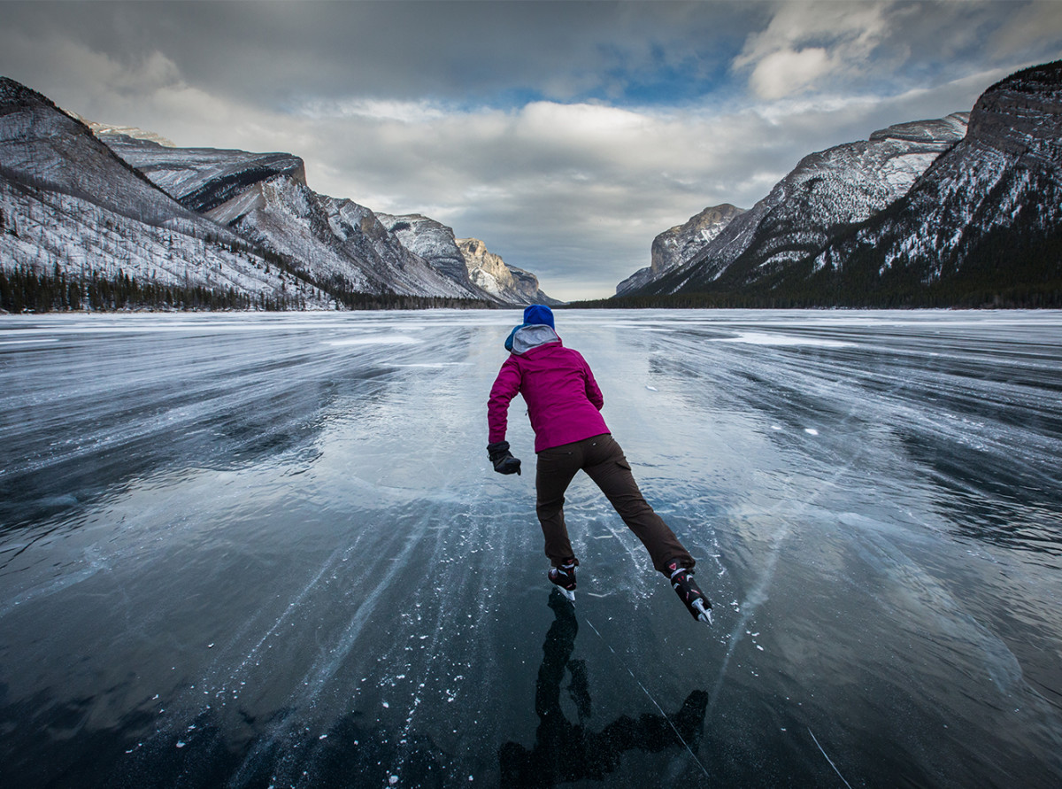 Sisterhood on the Ice – Annual Ladies' Ice Fishing Event - North American  Outdoorsman