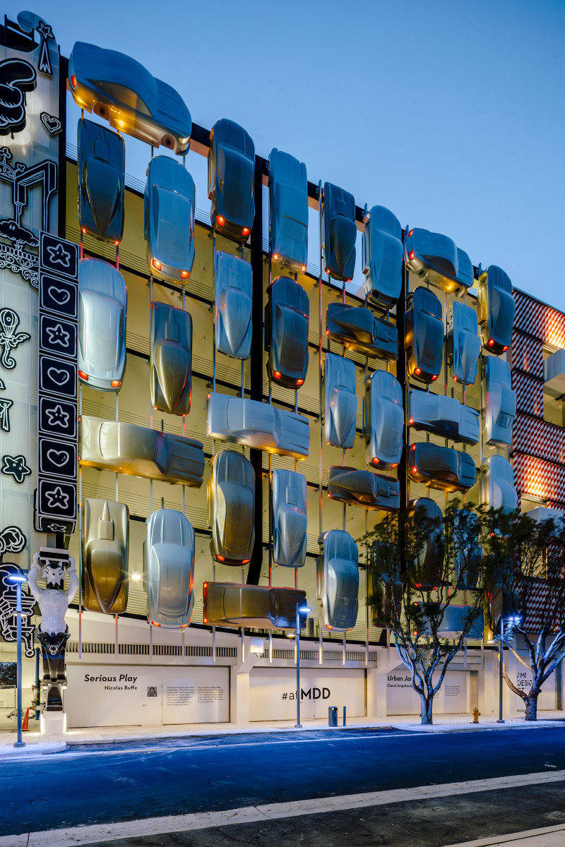 Miami parking facility Museum Garage combines several exterior designs