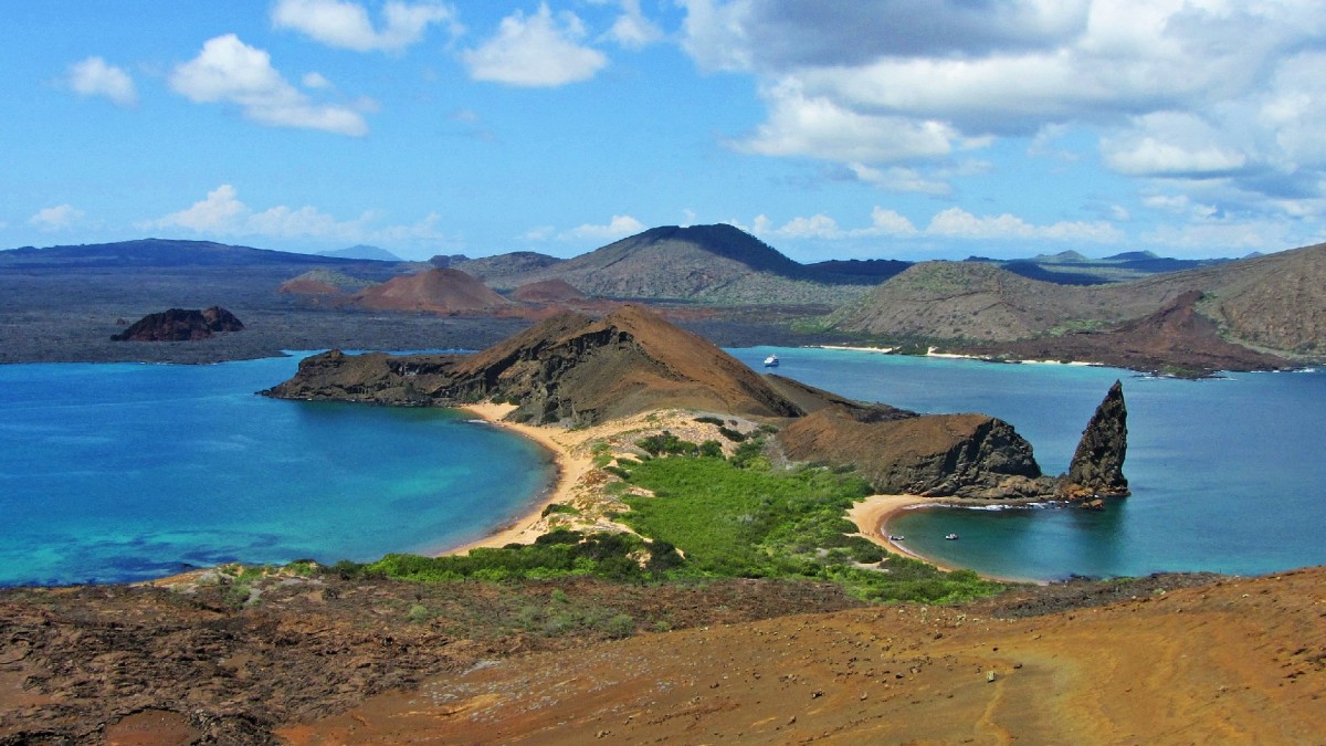 Discover the Natural Marvels of the Galapagos Islands | Men's Journal ...