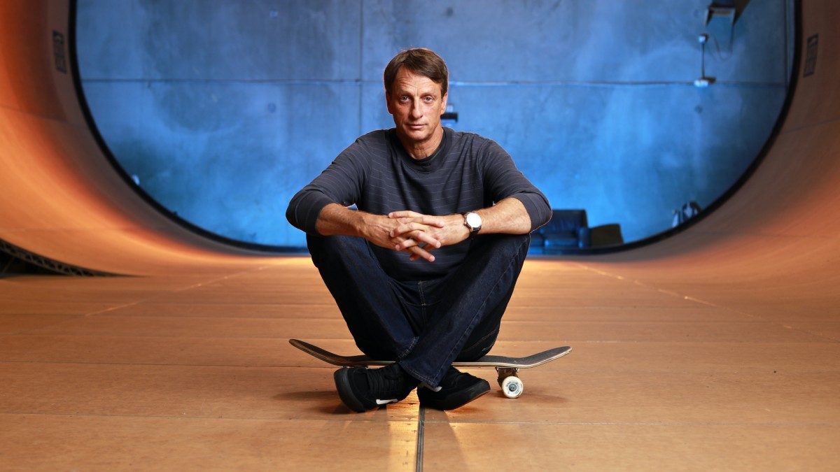 Tony Hawk's Skateboarding Hype Song Is This Kelly Clarkson Hit - Men's  Journal