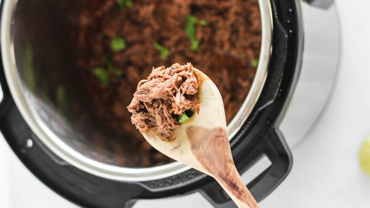 Barbacoa beef recipe instant pot hot sale