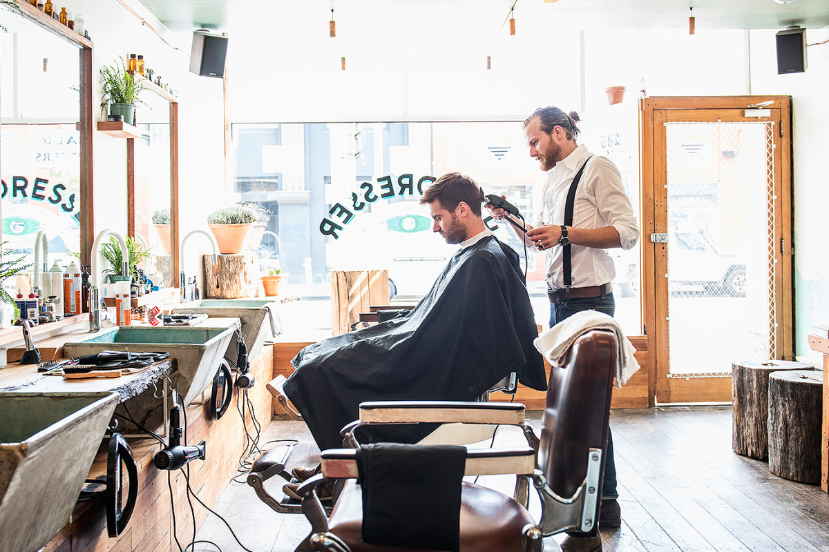 Should I go to a Barbershop or Hair Salon for a Men's Haircut in Winter  Park?