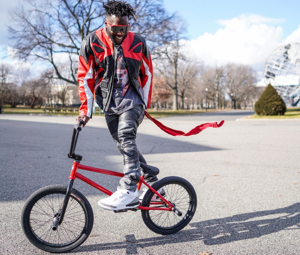 How much time does Nigel Sylvester spend in the gym? None