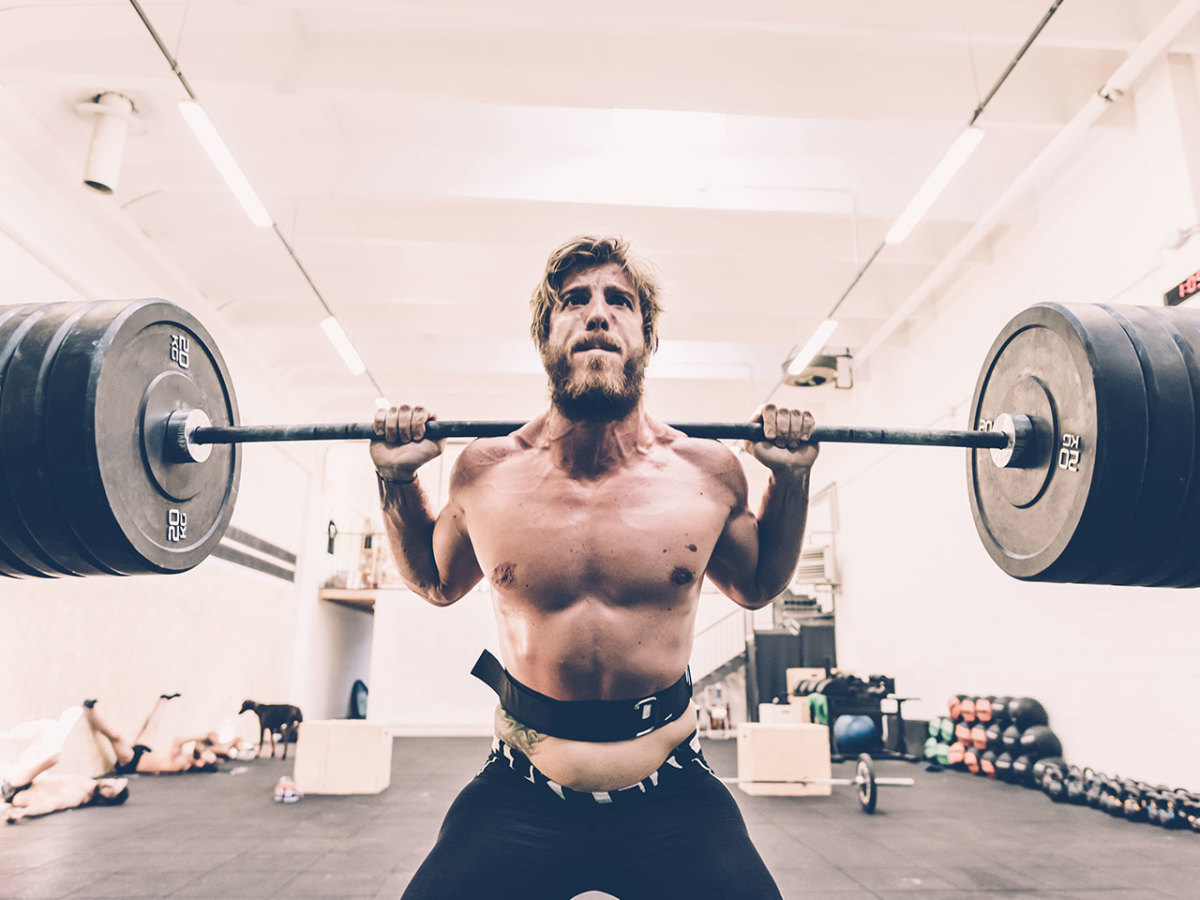 Overhead Press vs Incline Bench – Which is Best For You? – Sport Science  Insider