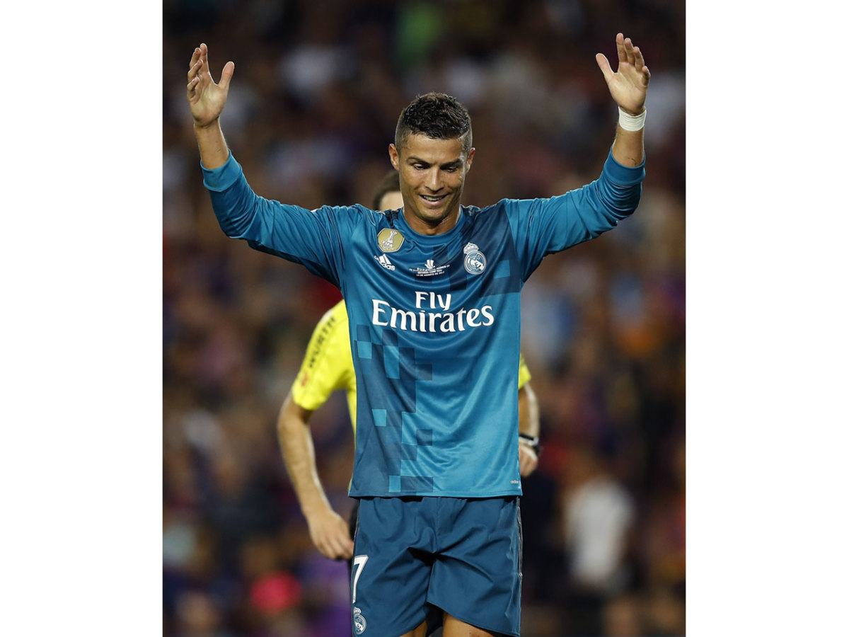 Cristiano Ronaldo Scores Goal, Gets Red Card and Suspension for Pushing  Official - Men's Journal