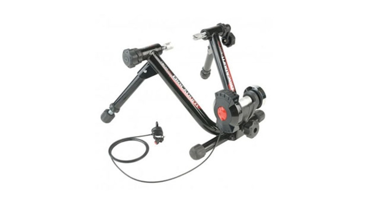 Blackburn tech mag hot sale 6 bike trainer