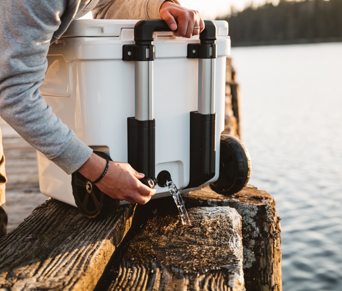 Yeti Roadie 48/60 design and intended durability. My oppionion of course. :  r/YetiCoolers