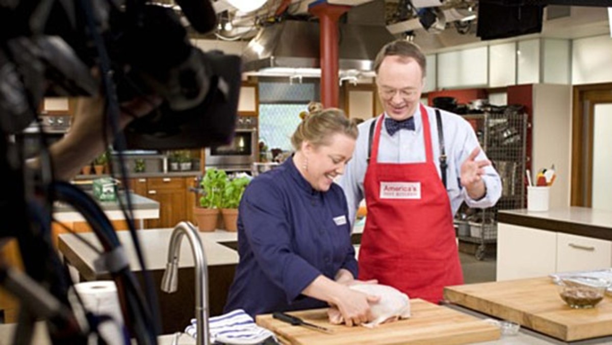 Alton Brown Shares His Sabotage Secrets From Cutthroat Kitchen - Exclusive