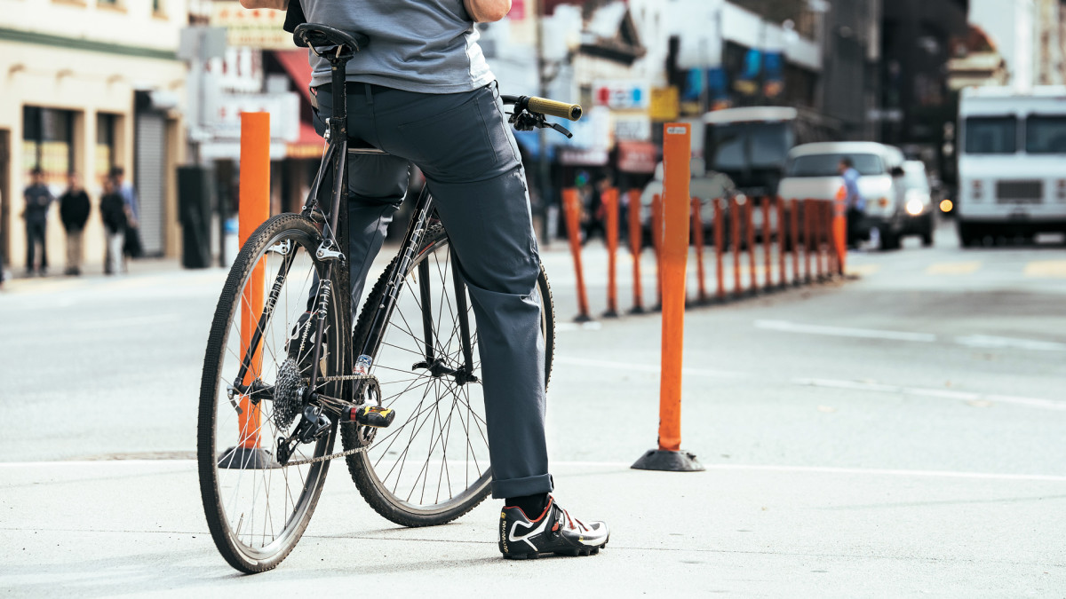 Levi's 511 slim fit commuter bike pants | Bike pants, Bike commuter style,  Best jeans