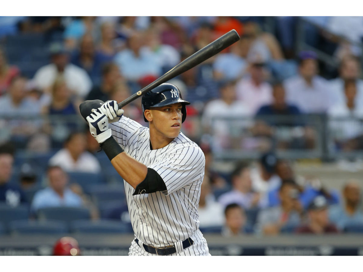 Aaron Judge and His Favorite Core Exercises