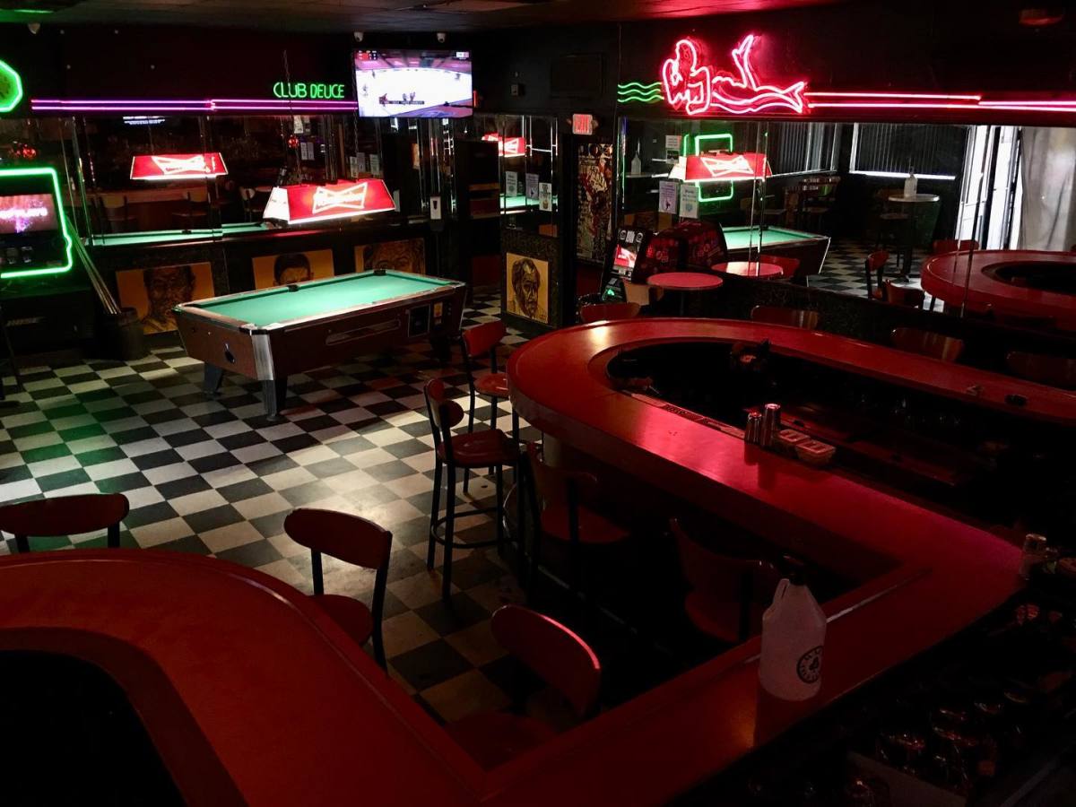 Best Dive Bars in America - Men's Journal