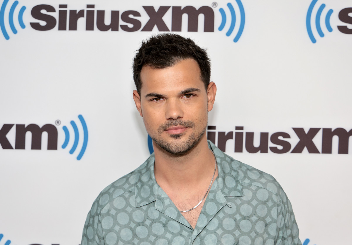 Taylor Lautner Shares Powerful Message on Mental Health, Aging Men's