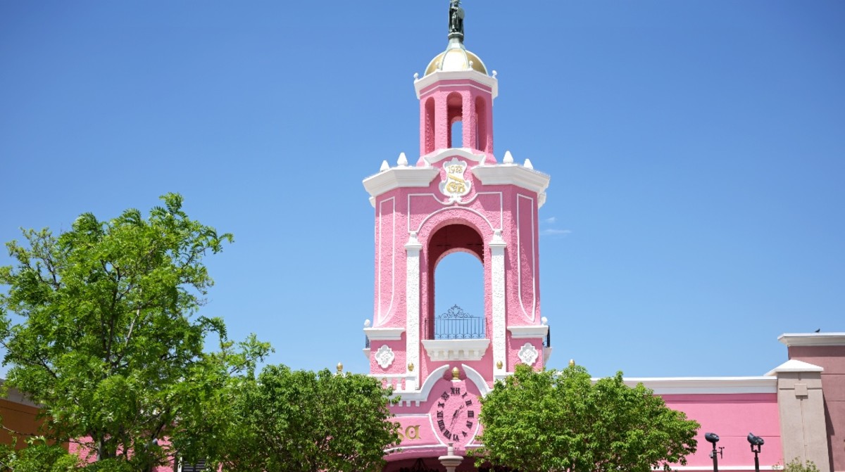 South Park Creators Renovate Casa Bonita For 40 Million Men S Journal   Casa Bonita 