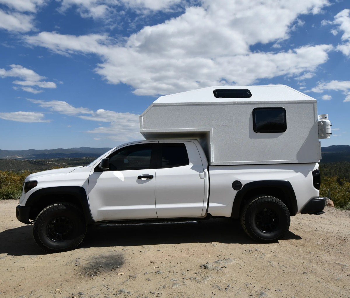 10 Best Truck Campers for Half-Ton F150-1500 Pickups