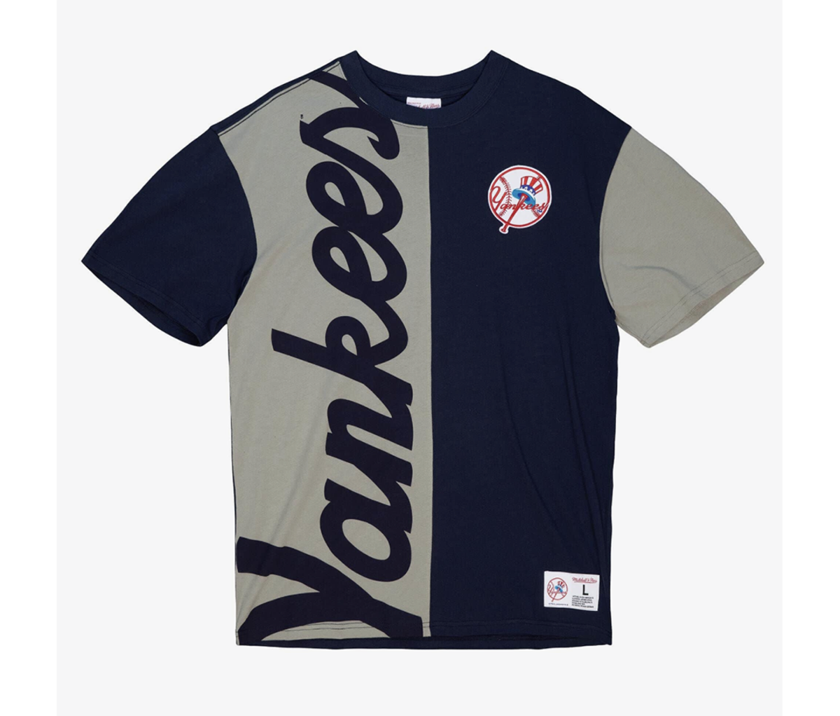 Mitchell & Ness Yankees Dynasty T-Shirt